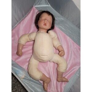 Lee Middleton Sleeping Weighted Baby Boy Vinyl All Original DOLL